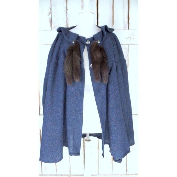 Vintage blue woven mink fur tail poncho/handmade cape/oversized cloak - Picture 2 of 5